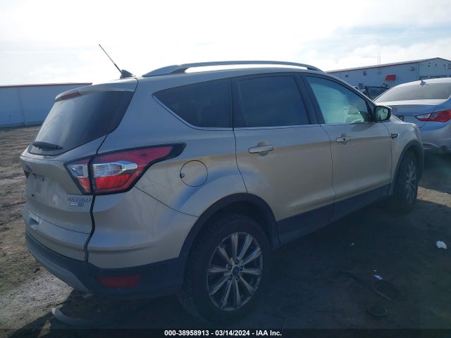 Ford Escape Titanium 2018 1FMCU9J9XJUB48228 Image 4