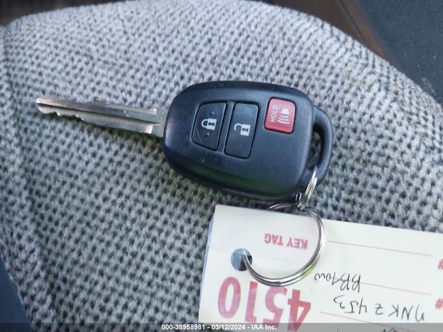 Toyota RAV4 LE 2015 2T3ZFREV8FW224264 Image 11
