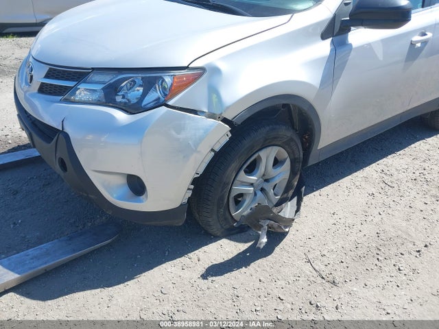 Toyota RAV4 LE 2015 2T3ZFREV8FW224264 Image 17