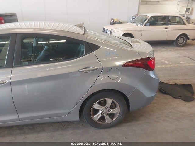 Hyundai ELANTRA SE 2015 5NPDH4AE1FH650026 Image 6