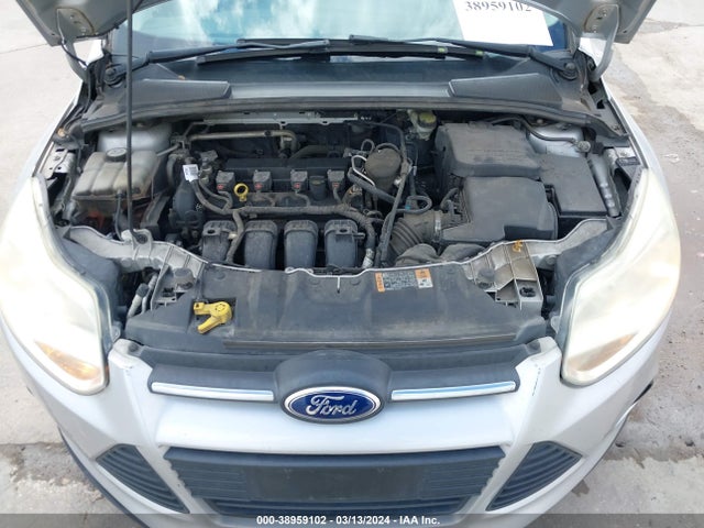 Ford FOCUS SE 2014 1FADP3K23EL398619 Image 10