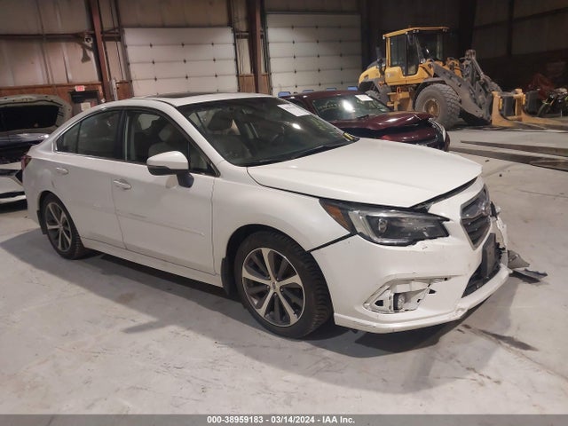 2019 4S3BNAN67K3008028 main image