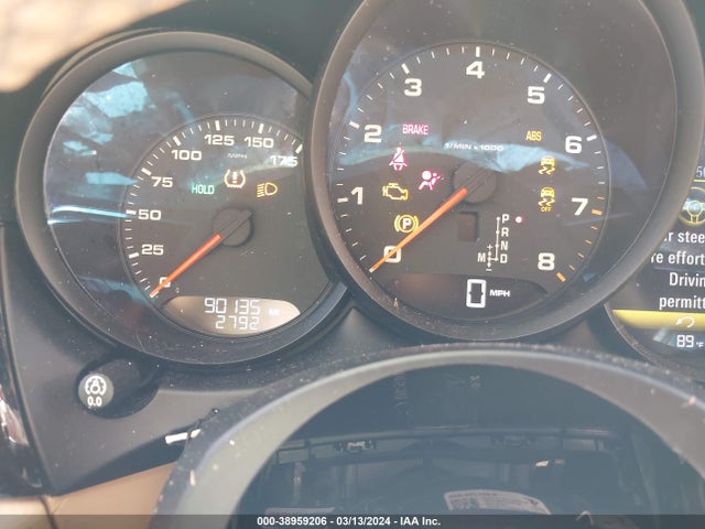 2017 PORSCHE MACAN WP1AA2A57HLB01827 Photo 6