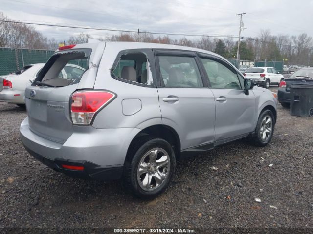 JF2SJAAC9HG572676 Subaru Forester 2.5i