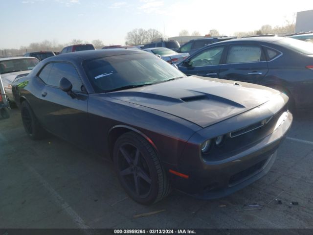 Продажа на аукционе авто 2018 Dodge Challenger Sxt, vin: 2C3CDZAG2JH328233, номер лота: 38959264