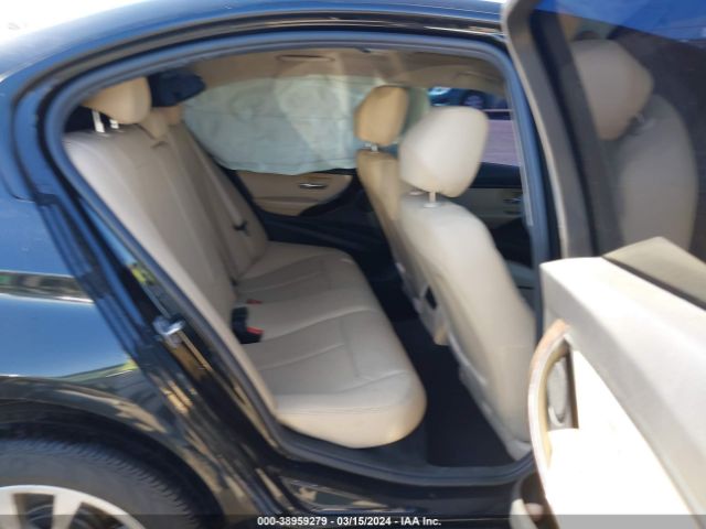 WBA8E1G36HNU18553 BMW 320i