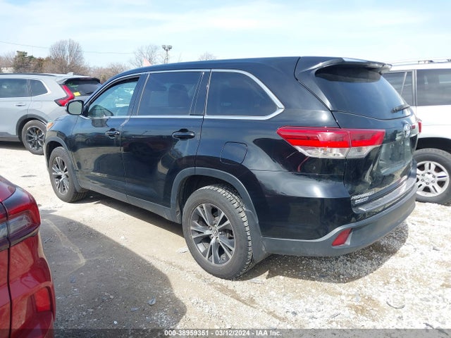 Toyota Highlander Le 2019 5TDBZRFH3KS958601 Image 3