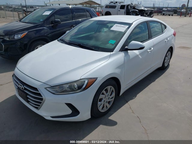 Hyundai ELANTRA SE 2017 5NPD74LF0HH174721 Image 2