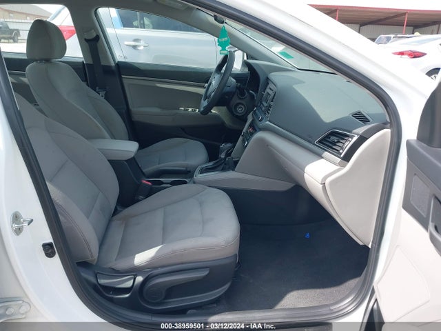 Hyundai ELANTRA SE 2017 5NPD74LF0HH174721 Image 5