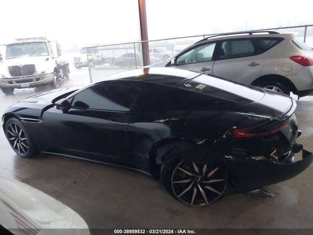 Aston Martin DB11 2019 SCFRMFAW8KGL08269 Image 13