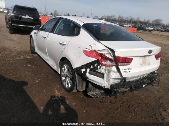 KIA Optima Lx 2018 5XXGT4L3XJG270775 Image 3