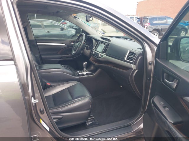 Toyota Highlander Xle V6 2016 5TDKKRFH7GS145662 Image 5
