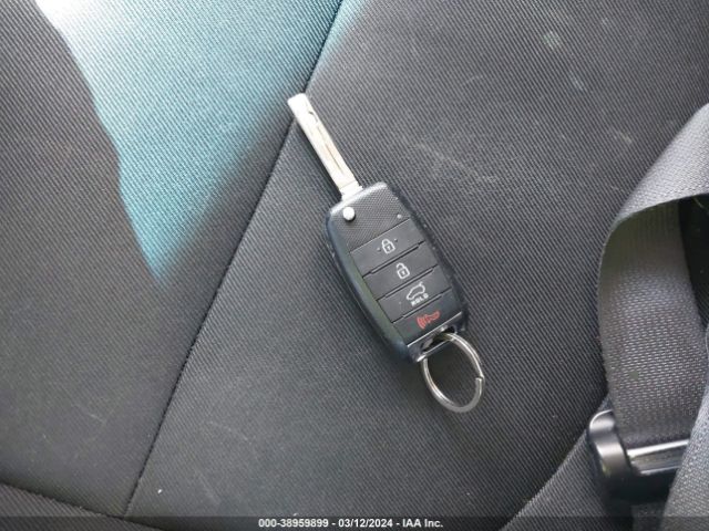 KNDJP3A58H7499323 KIA SOUL +