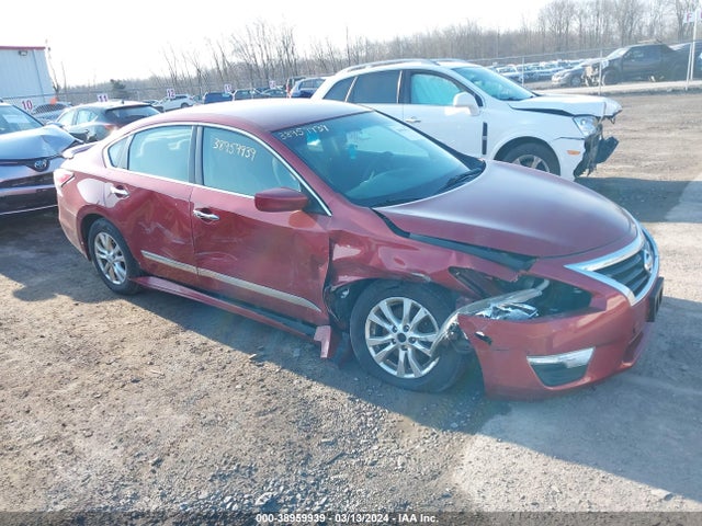 Nissan Altima 2.5 S 2015 1N4AL3AP6FC159322 main image