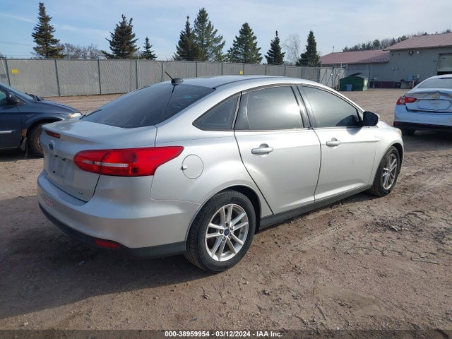 Ford FOCUS SE 2015 1FADP3F24FL270501 Image 4