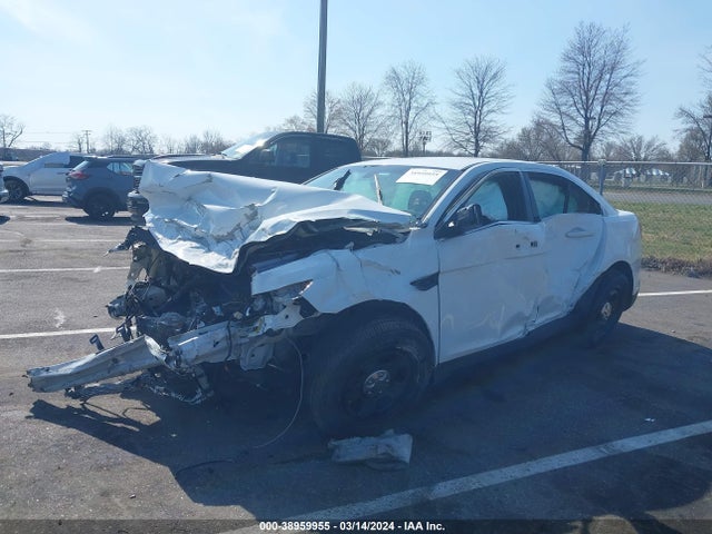 Ford Police Interceptor 2018 1FAHP2MK5JG104598 Image 2