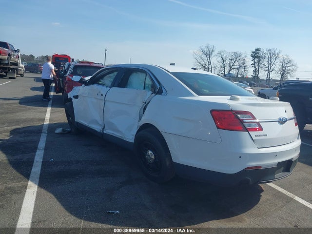 Ford Police Interceptor 2018 1FAHP2MK5JG104598 Image 3