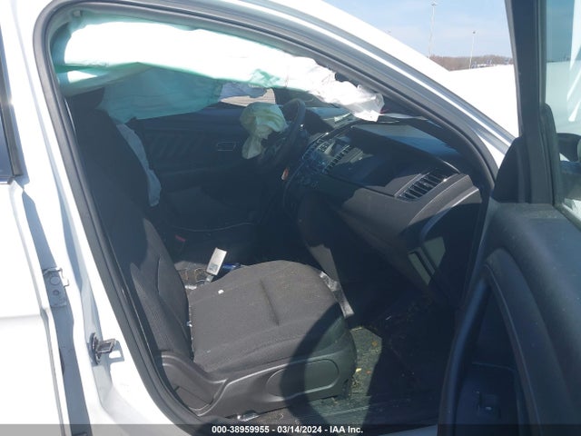 Ford Police Interceptor 2018 1FAHP2MK5JG104598 Image 5