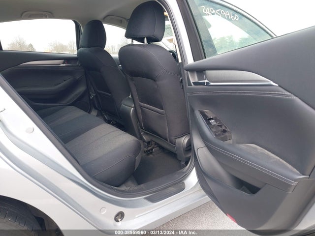 Mazda Mazda6 Sport 2018 JM1GL1UM9J1311740 Image 8