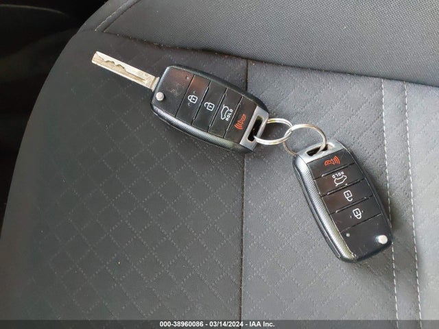 KIA Sorento 3.3l Lx 2016 5XYPGDA51GG157777 Image 11