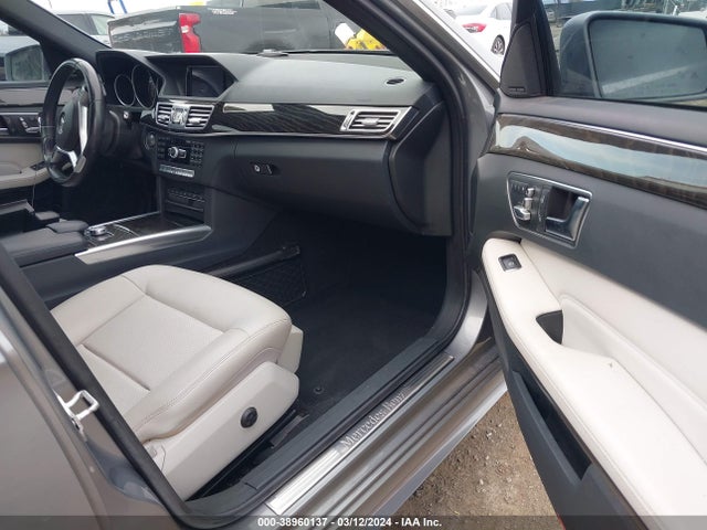 Mercedes-Benz E 350 2014 WDDHF5KB9EB049860 Image 5