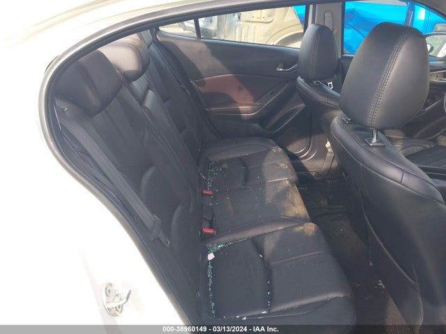 3MZBN1V36JM165159 Mazda Mazda3 Touring