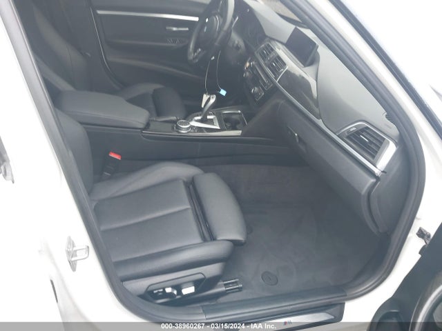 BMW 330e Iperformance 2017 WBA8E1C55HK480096 Image 5