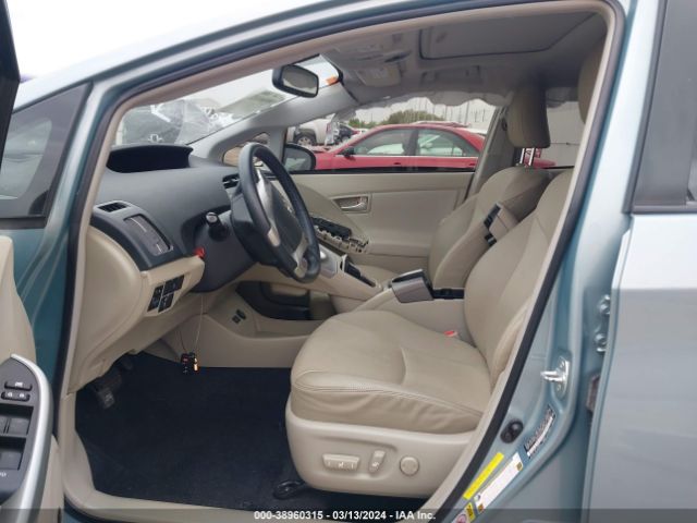JTDKN3DU5F1889244 Toyota Prius Four