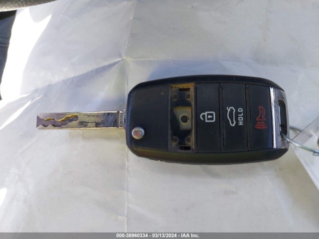 KIA Optima Lx 2018 5XXGT4L39JG230445 Image 11