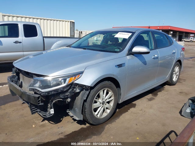 KIA Optima Lx 2018 5XXGT4L39JG230445 Image 2