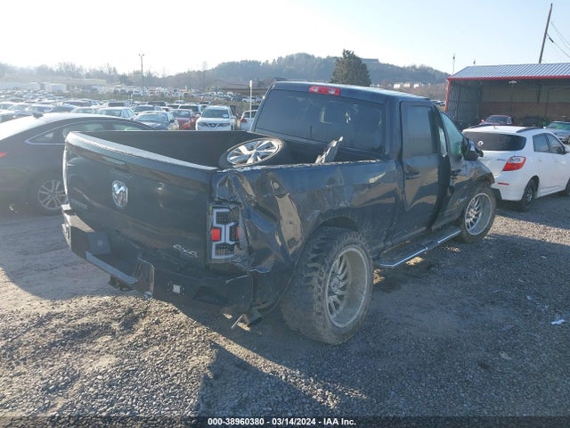 3C6UR5DL8MG628700 RAM 2500 Big Horn  4x4 6'4 Box