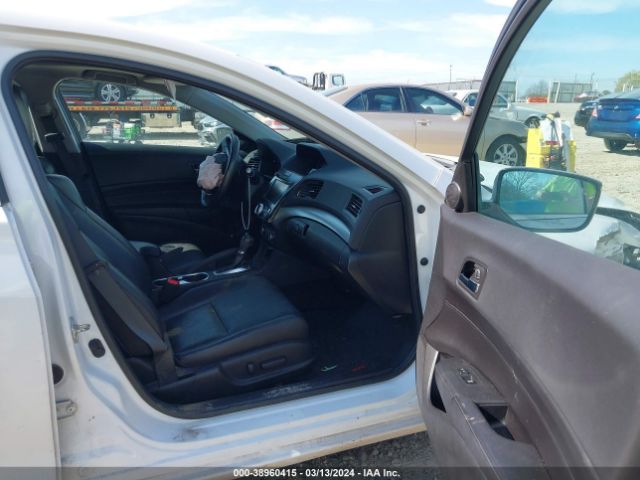 2016 ACURA ILX 19UDE2F7XGA001133 Photo 4