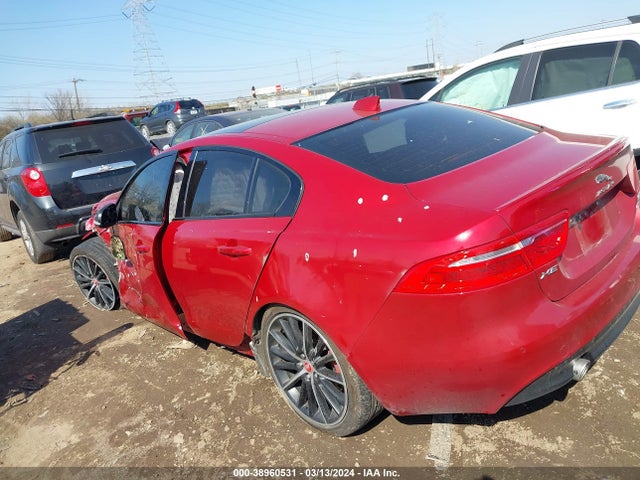 2018 JAGUAR XE SAJAM4FV9JCP35239 Photo 2