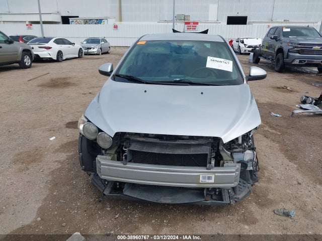 Chevrolet Sonic Lt Auto 2015 1G1JC5SH9F4128033 Image 13