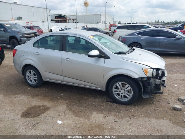 Chevrolet Sonic Lt Auto 2015 1G1JC5SH9F4128033 Image 14