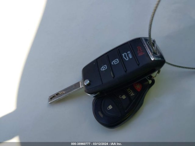 3KPA25AB7KE197447 KIA Rio 5-door S