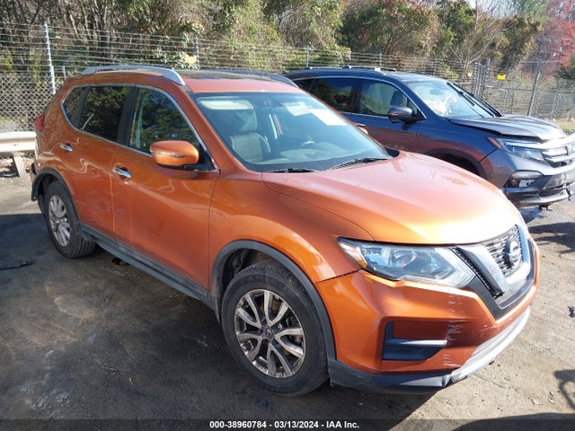 Nissan ROGUE SV 2017 5N1AT2MT9HC821793 Image 1