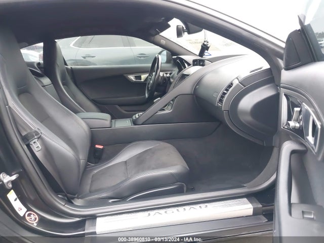 2017 JAGUAR F-TYPE SAJWA6AT1H8K38067 Photo 4