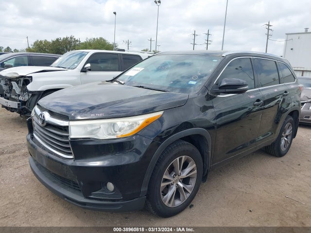 Toyota Highlander Xle V6 2014 5TDKKRFH5ES012637 Image 2