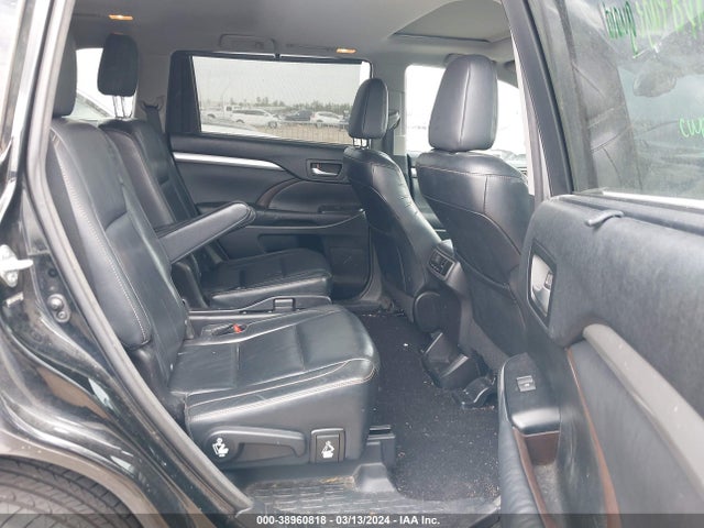Toyota Highlander Xle V6 2014 5TDKKRFH5ES012637 Image 8