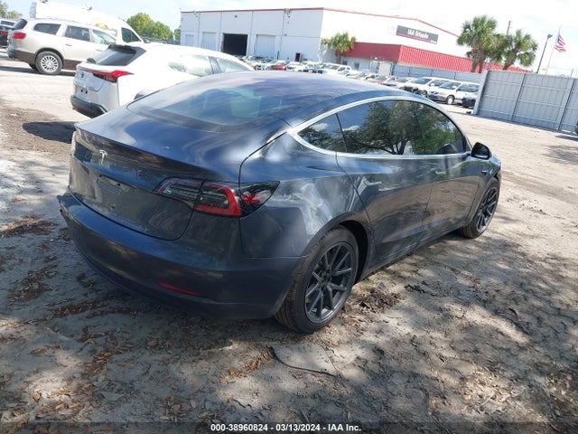 5YJ3E1EA7JF028080 Tesla Model 3 Long Range/mid Range