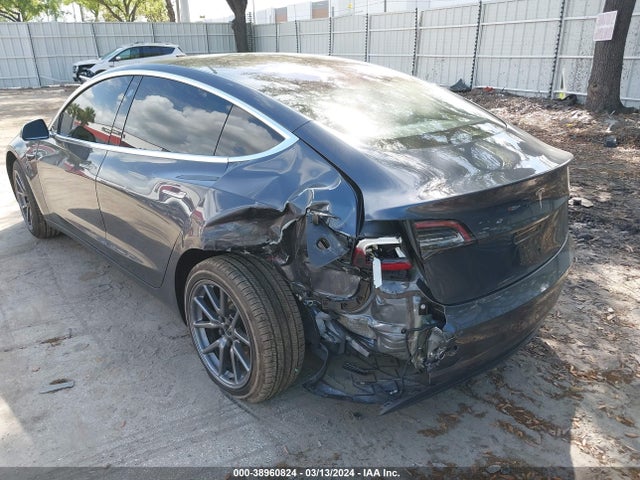 5YJ3E1EA7JF028080 Tesla Model 3 Long Range/mid Range