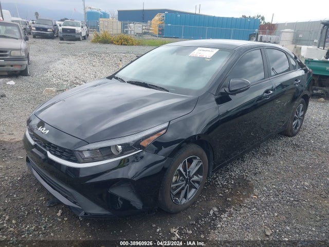 KIA Forte Lxs 2023 3KPF24AD6PE558322 Image 2