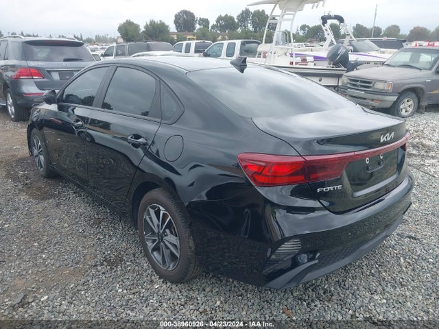 KIA Forte Lxs 2023 3KPF24AD6PE558322 Image 3