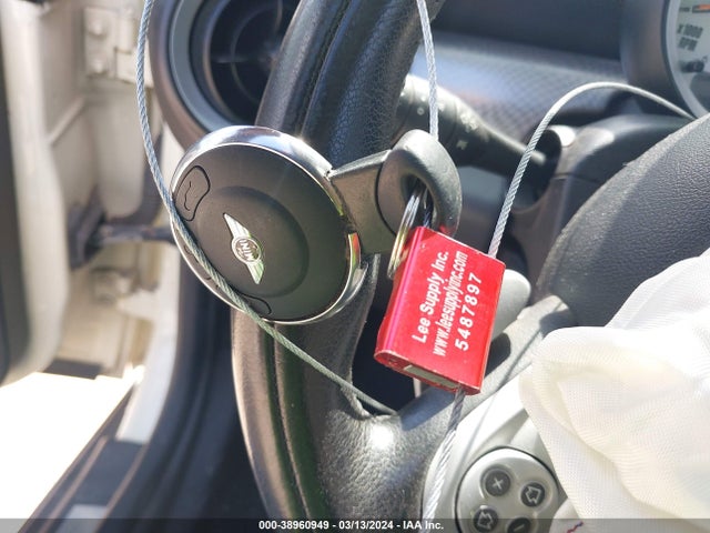 2007 MINI COOPER S WMWMF73557TL89997 Photo 10