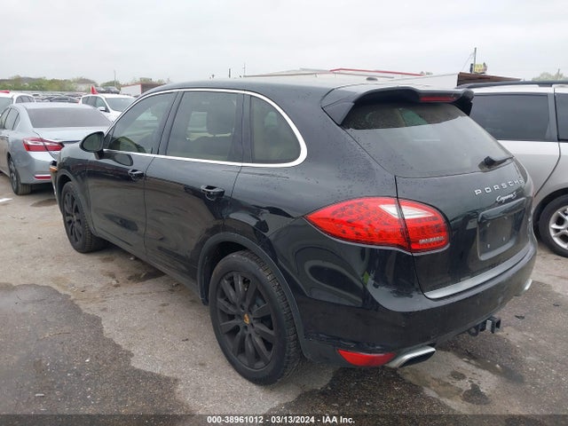 2013 PORSCHE CAYENNE WP1AB2A23DLA85364 Photo 2
