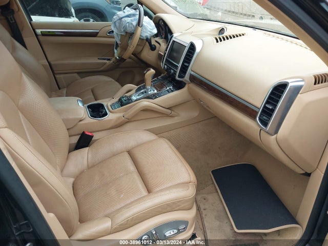2013 PORSCHE CAYENNE WP1AB2A23DLA85364 Photo 4