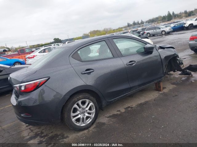 3MYDLBZV4GY132358 Scion IA