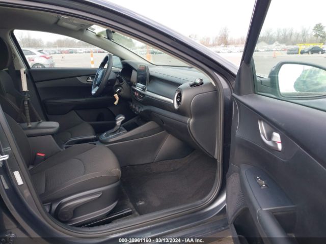 3KPF24AD1LE221552 KIA Forte Lxs
