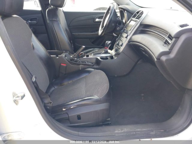1G11D5SL2FU105985 Chevrolet MALIBU 2LT